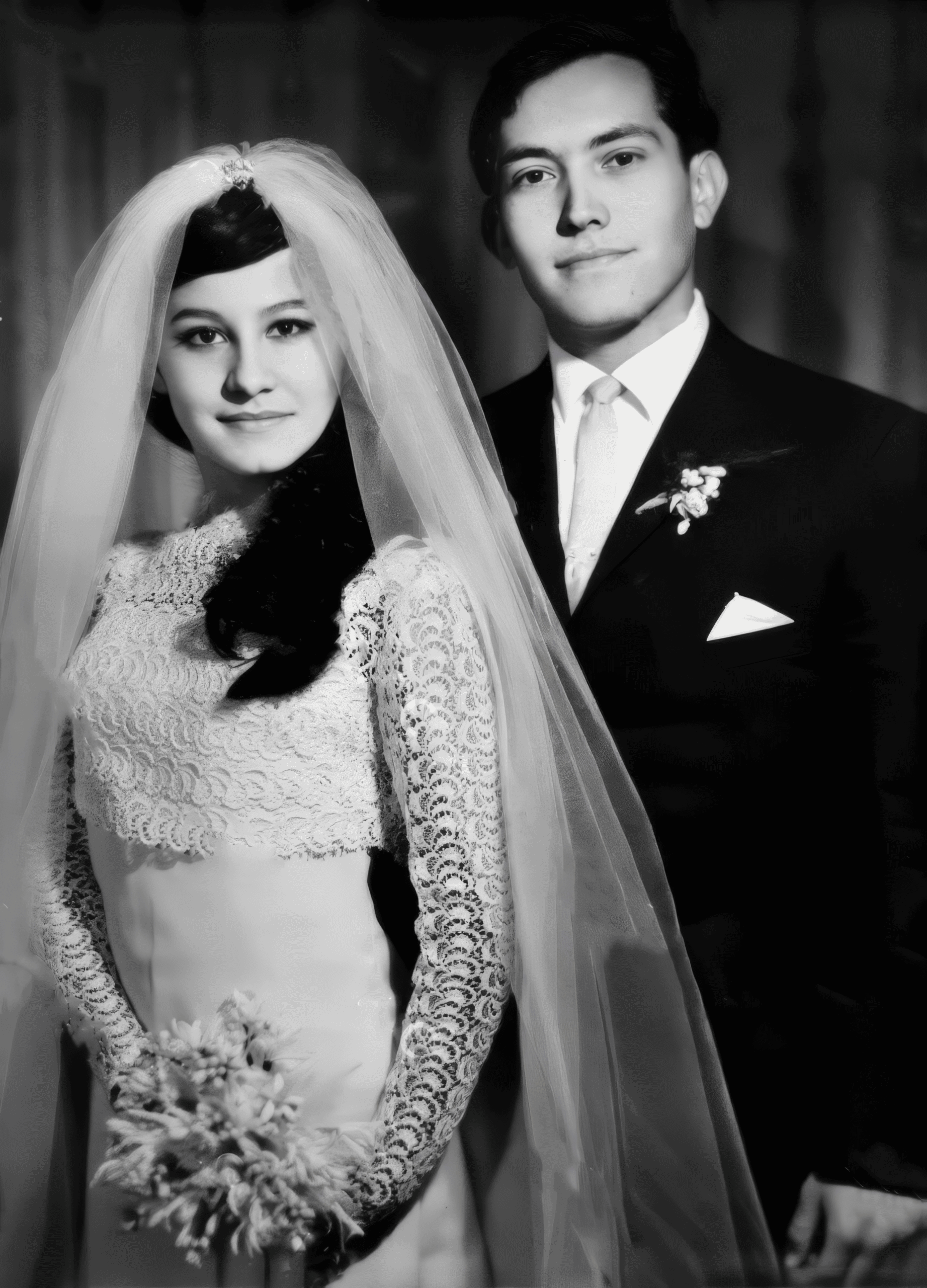 Wedding portrait of Eugenia Aurioles and Rodolfo Walss, Torre&oacute;n, Mexico, 1960s